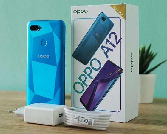 OPPO A12 Tawarkan Desain Elegan, Layar IPS LCD 6.22 Inci dan Performa Tangguh