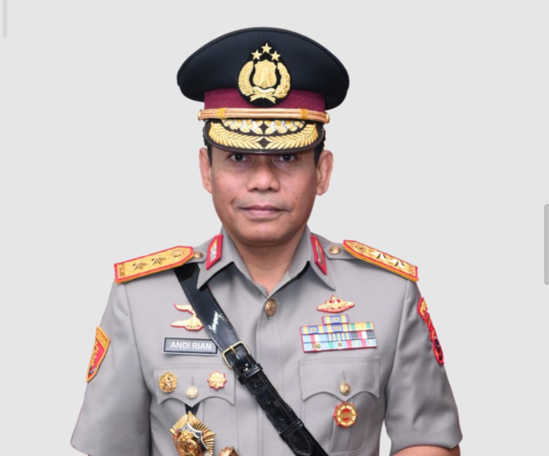 BREAKING NEWS: Kapolri Tunjuk Kapolda Sulsel Gantikan Irjen Pol A Rachmad Wibowo Sebagai Kapolda Sumsel