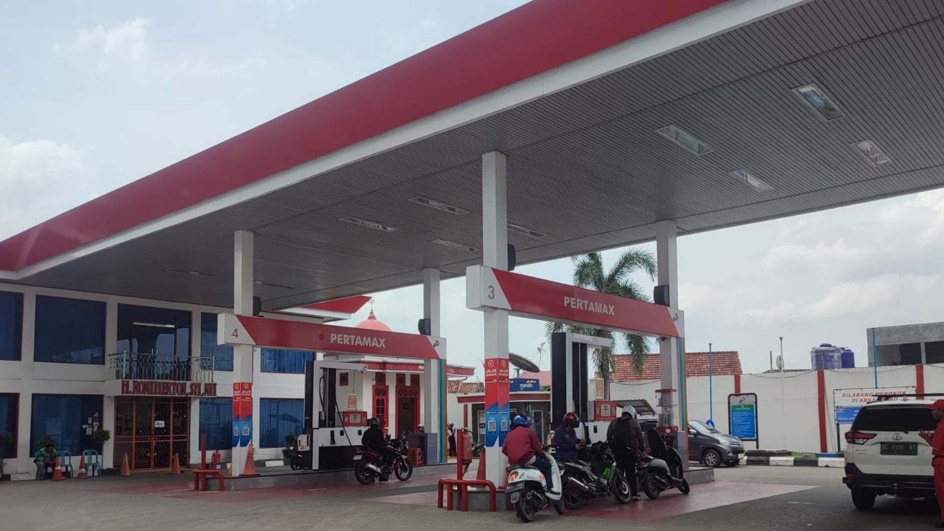 Update Harga Pertamax, Dexlite, dan Pertamina Dex di SPBU 15 April 2026