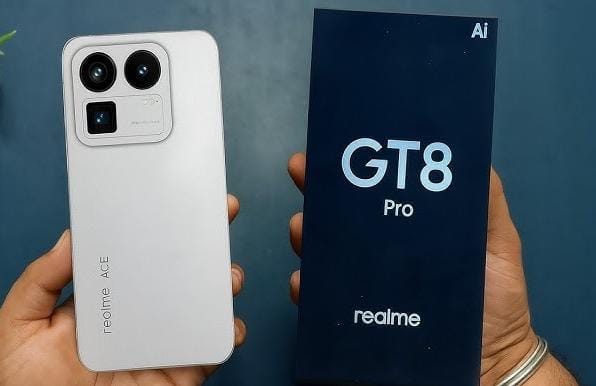 Realme GT 8 Pro Hadirkan Layar AMOLED 2K dengan Kecerahan 7000 Nits
