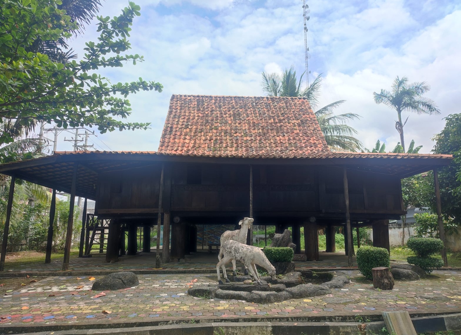 Berasal dari Kabupaten OKU, Rumah Ulu Tahan Guncangan Gempa