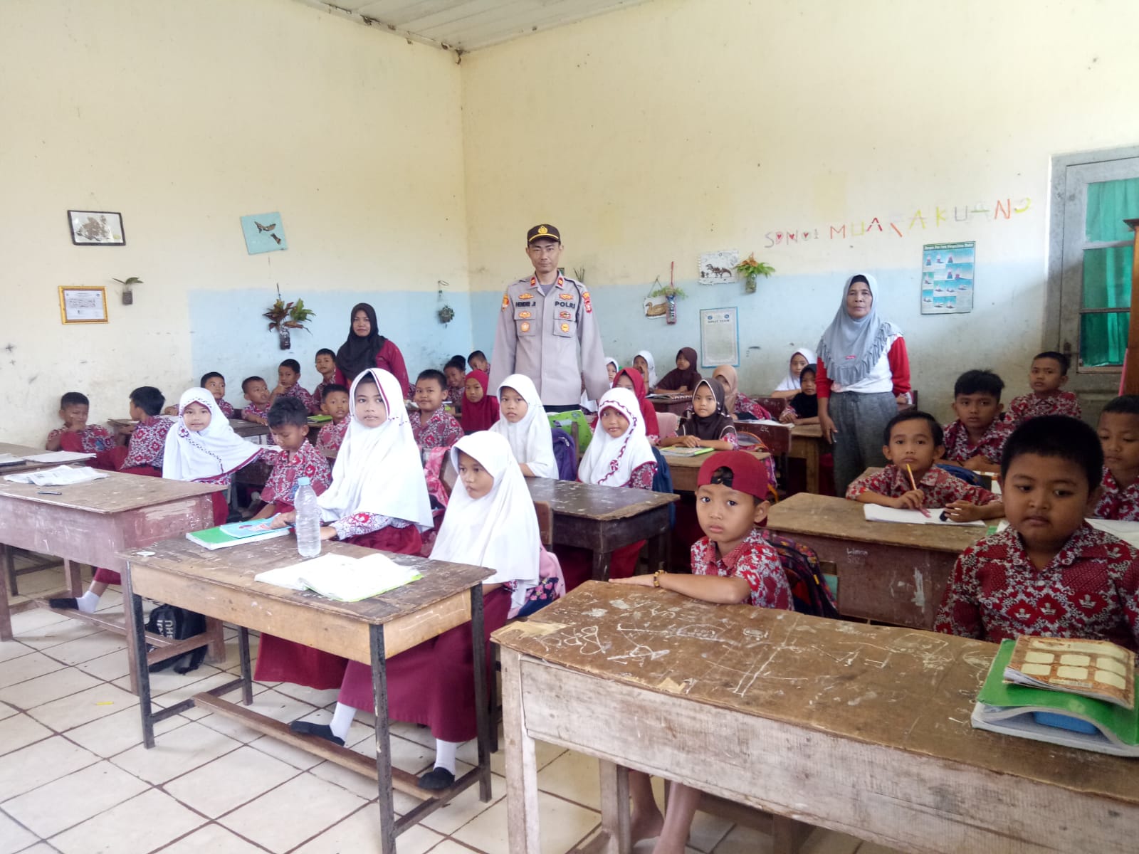 Marak Isu Penculikan Anak, Polsek Muara Kuang Ogan Ilir Berikan Imbauan ke Siswa Sekolah Dasar dan Orang Tua