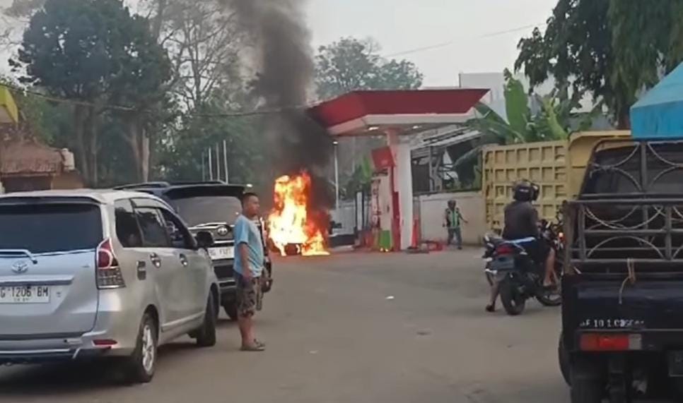 Pemilik NMax Isi Pertamax Sendiri hingga Meluber ke Lantai, Motor Hangus Terbakar di SPBU Sekayu