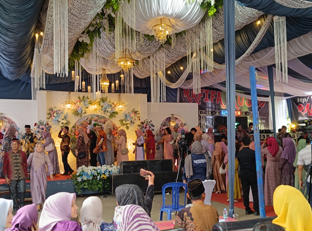 Harga Emas Melonjak Tinggi, Pernikahan di OKI Tetap Ramai: Bukti Cinta Tak Terhalang Emas!