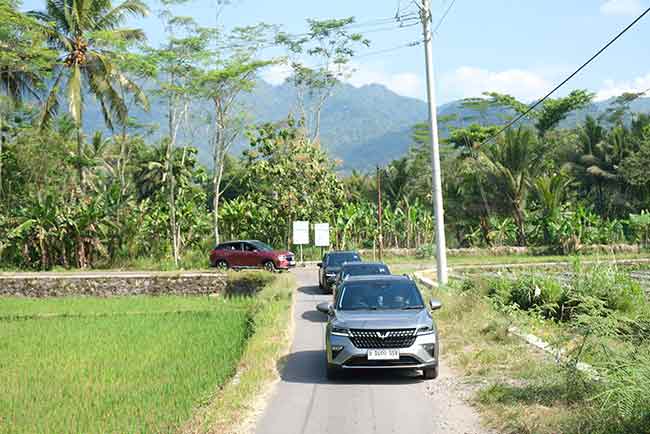 Test Drive Wuling Alvez, Ternyata Canggih Dan Cocok Diajak Berpetualang 