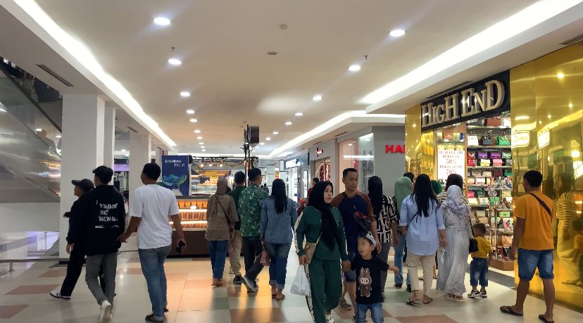 Warga Palembang Serbu Pesta Diskon Akhir Tahun di PS Mall Up To 70 Persen