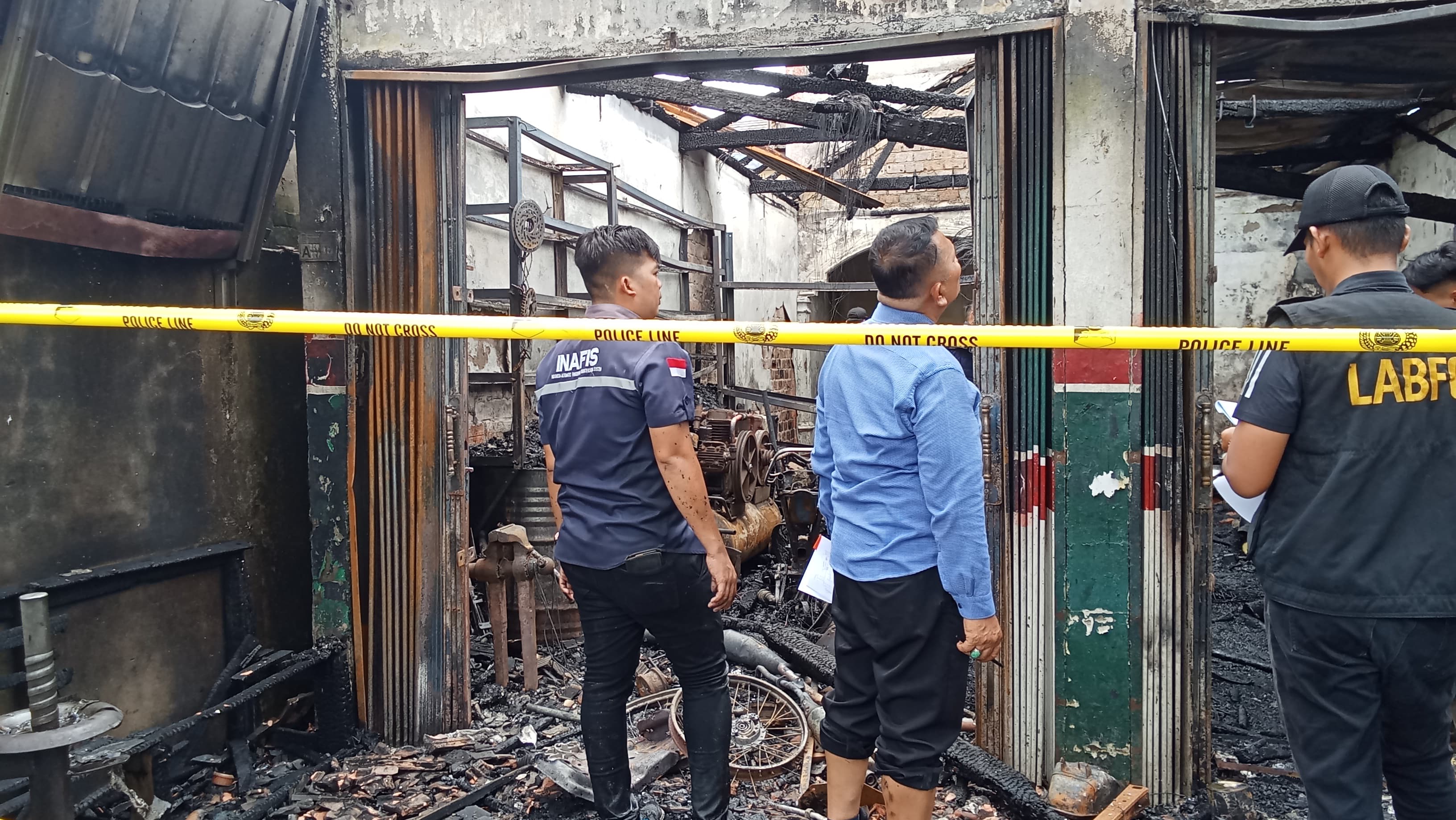 Korban yang Tewas Terjebak Api dalam Bengkel Motor yang Terbakar Ternyata Istri Pemilik dan 2 Anak Perempuan