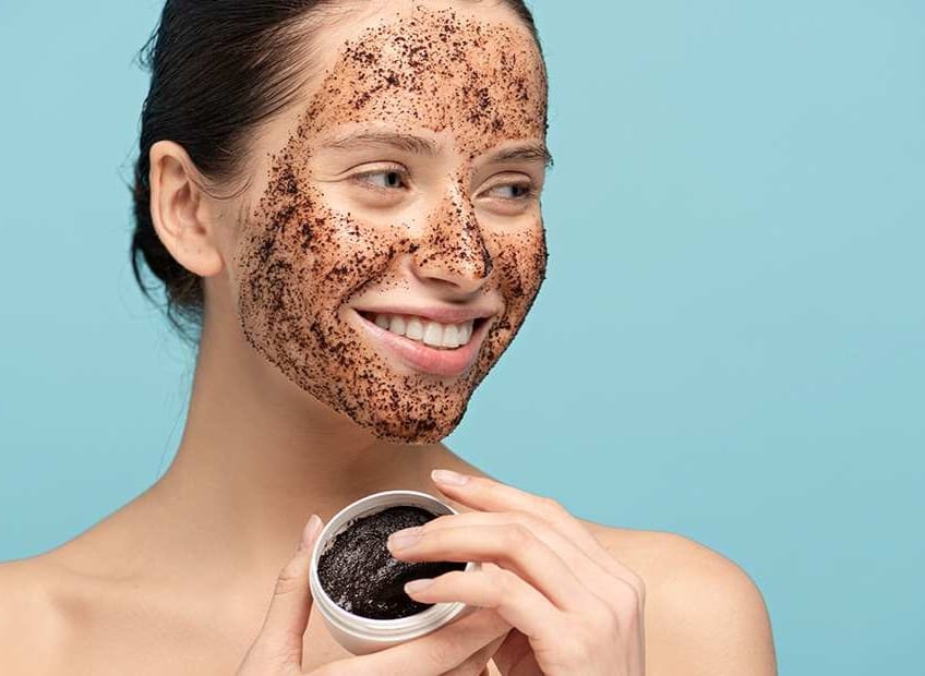 Tahun Baru 2026 Kulit Halus dan Berseri Cuma Pakai Masker Wajah Kopi dan Madu, Simak Selengkapnya!