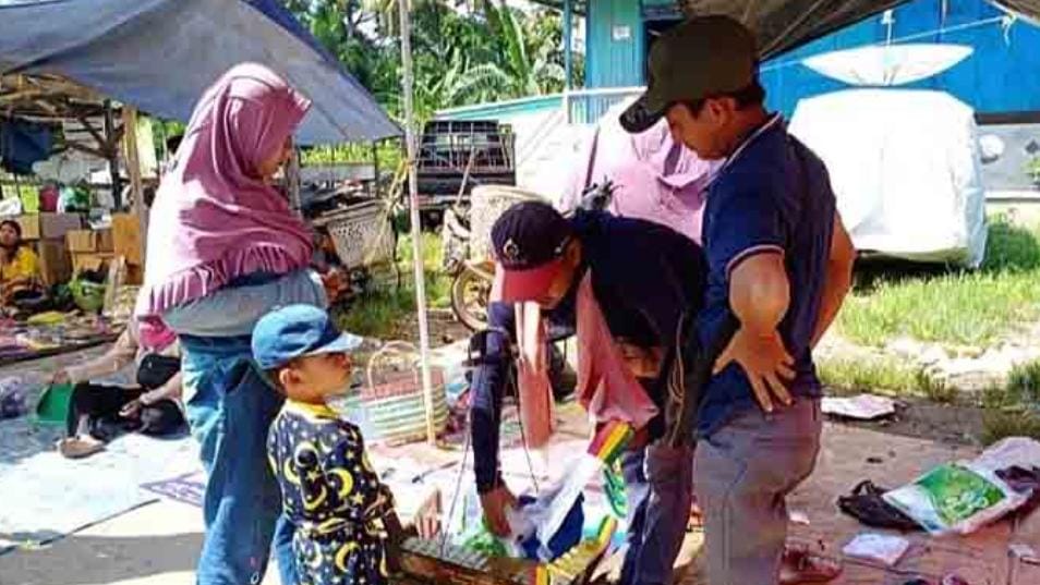 Gamelan Mini Khas Cirebon Diburu Anak-Anak di Sanga Desa Muba
