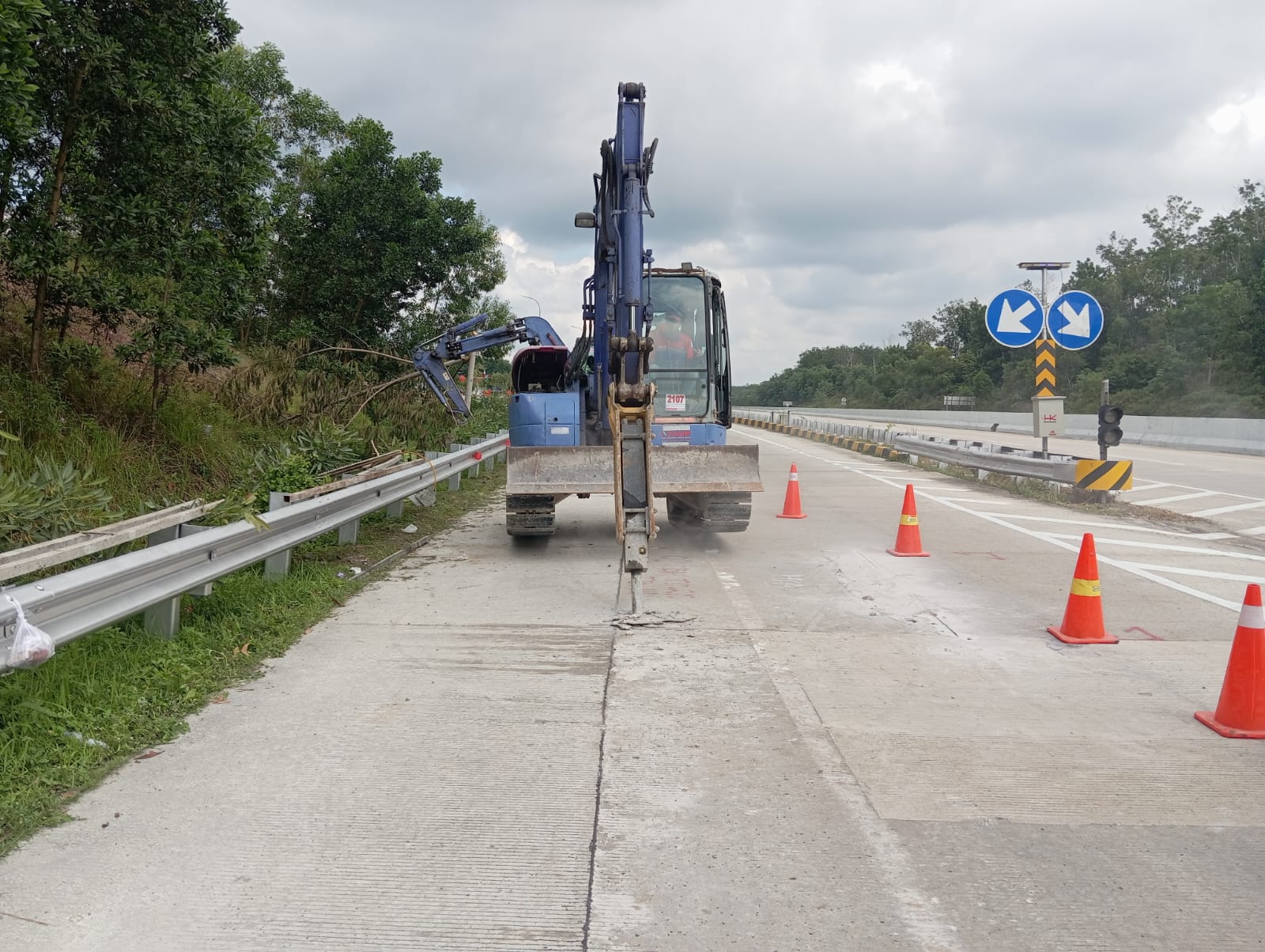 Dalam Waktu Setahun, HKA Tingkatkan Kualitas 189 Kilometer Ruas Jalan Tol Terpeka