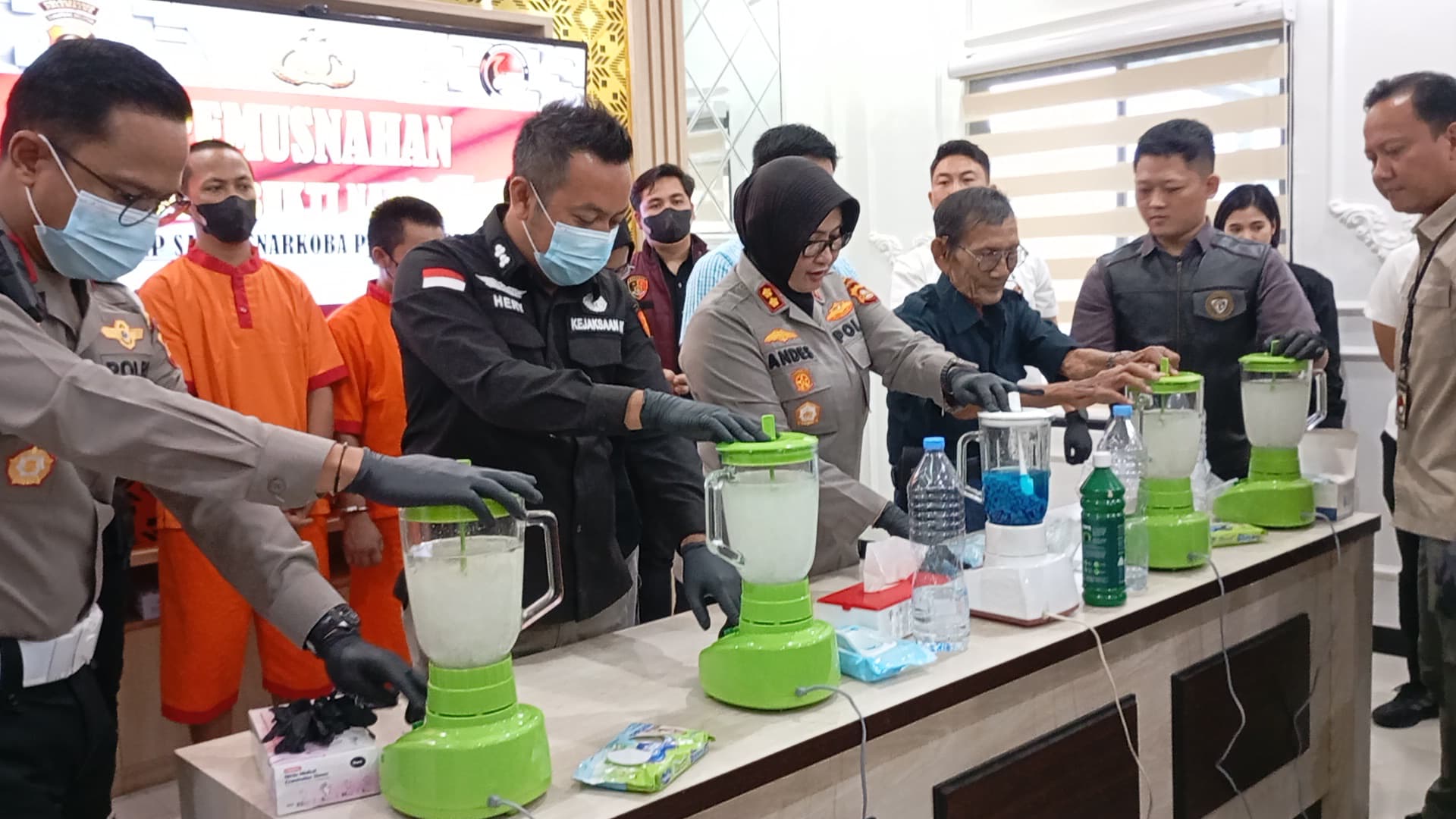 Ribuan Butir Ekstasi dan 4 Kg Sabu Diblender Jadi Jus, Polisi Palembang Selamatkan 500 Ribu Jiwa Anak Bangsa