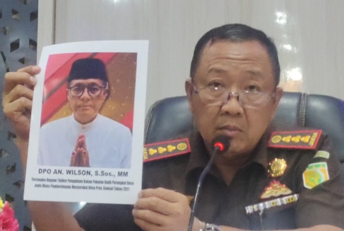Kejari Palembang Tetapkan Wilson DPO Korupsi Pakaian Batik, Warga Diimbau Laporkan Keberadaannya