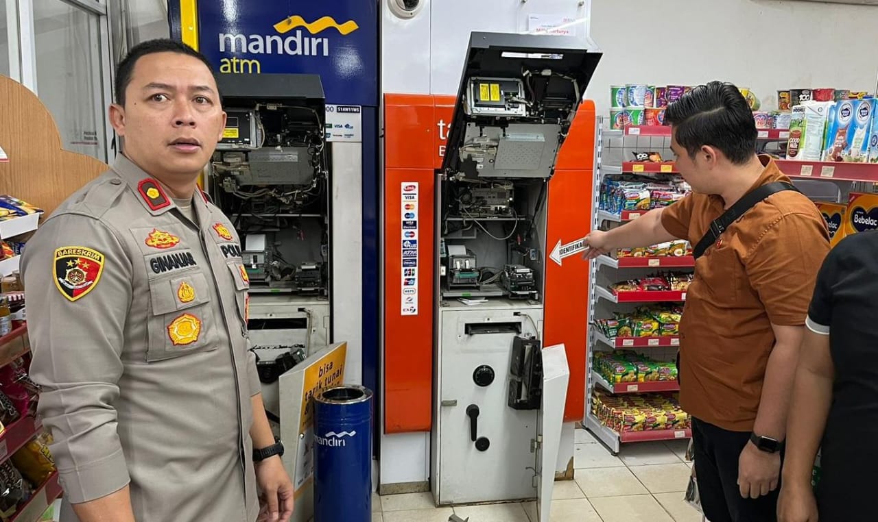 Minimarket di Tanjung Barangan Dibobol, Pelaku Rusak 2 Mesin ATM, Bawa Kabur Sejumlah Uang