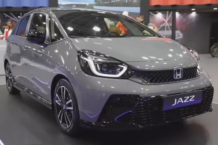 Menawarkan Mesin Hybrid, Honda Jazz 2023 Telah Hadir di Singapura. Indonesia Kapan?   