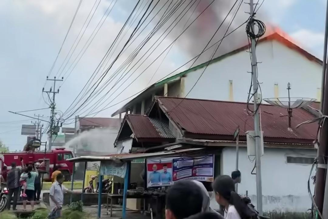 3 Ruko Gudang Logistik KPU Kota Lubuklinggau Hangus Terbakar, Logistik Pilkada Serentak Aman?