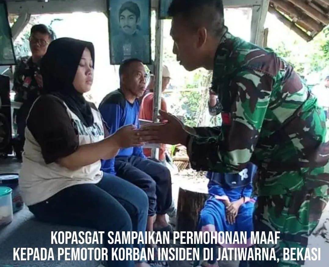 Enak Sekali? Oknum Anggota TNI AU Ini Ujungnya Ya Minta Maaf ke Mak-mak Pengendara Motor 