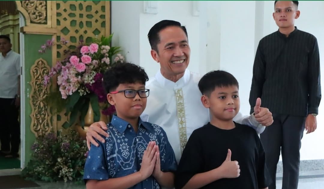 Membludak! Warga Serbu Open House Rumah Dinas Wali Kota Palembang Ratu Dewa