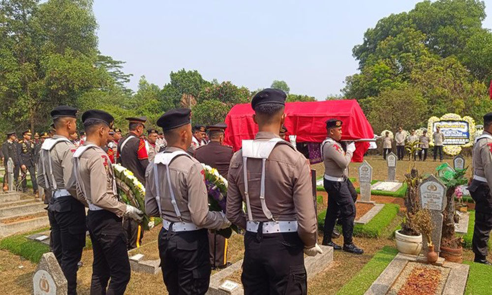 Pemakaman Irjen Pol Napoleon Bonaparte Dipimpin Kadivhubinter Polri