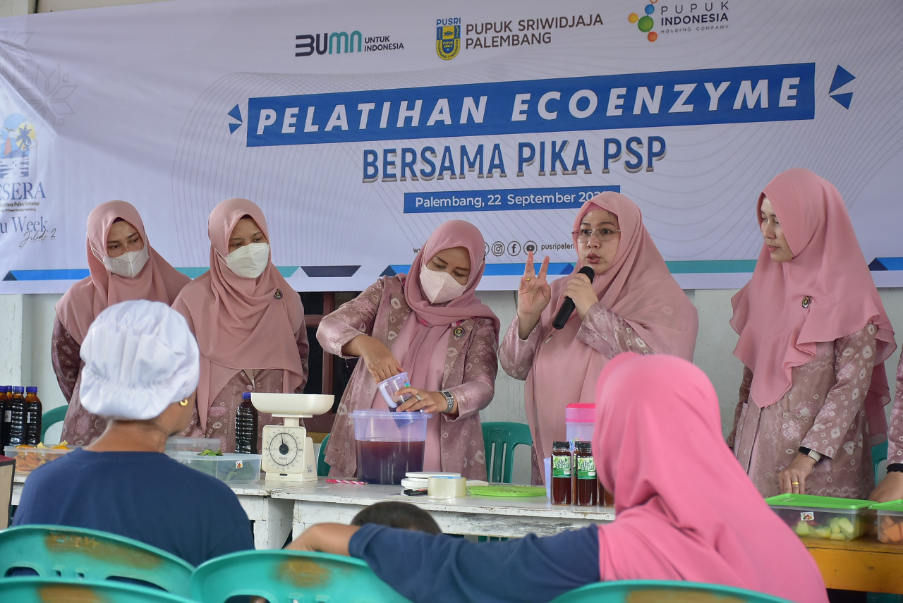 Gelar Pelatihan Eco Enzyme di Pulau Kemaro, PT Pusri Pertegas Komitmen 