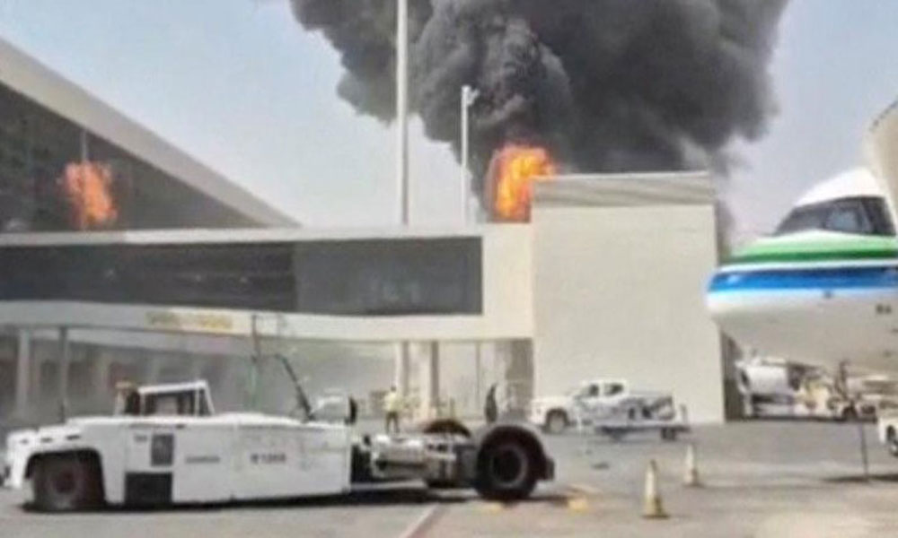 Houthi Serang Bandara Riyadh, 12 Warga Tewas
