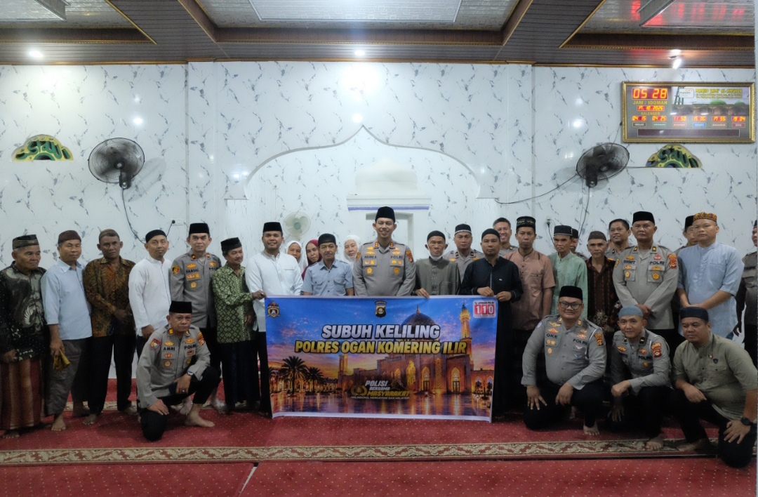 Kapolres OKI Ajak Warga Cegah Karhutla dan Jauhi Narkoba di Program Subuh Keliling