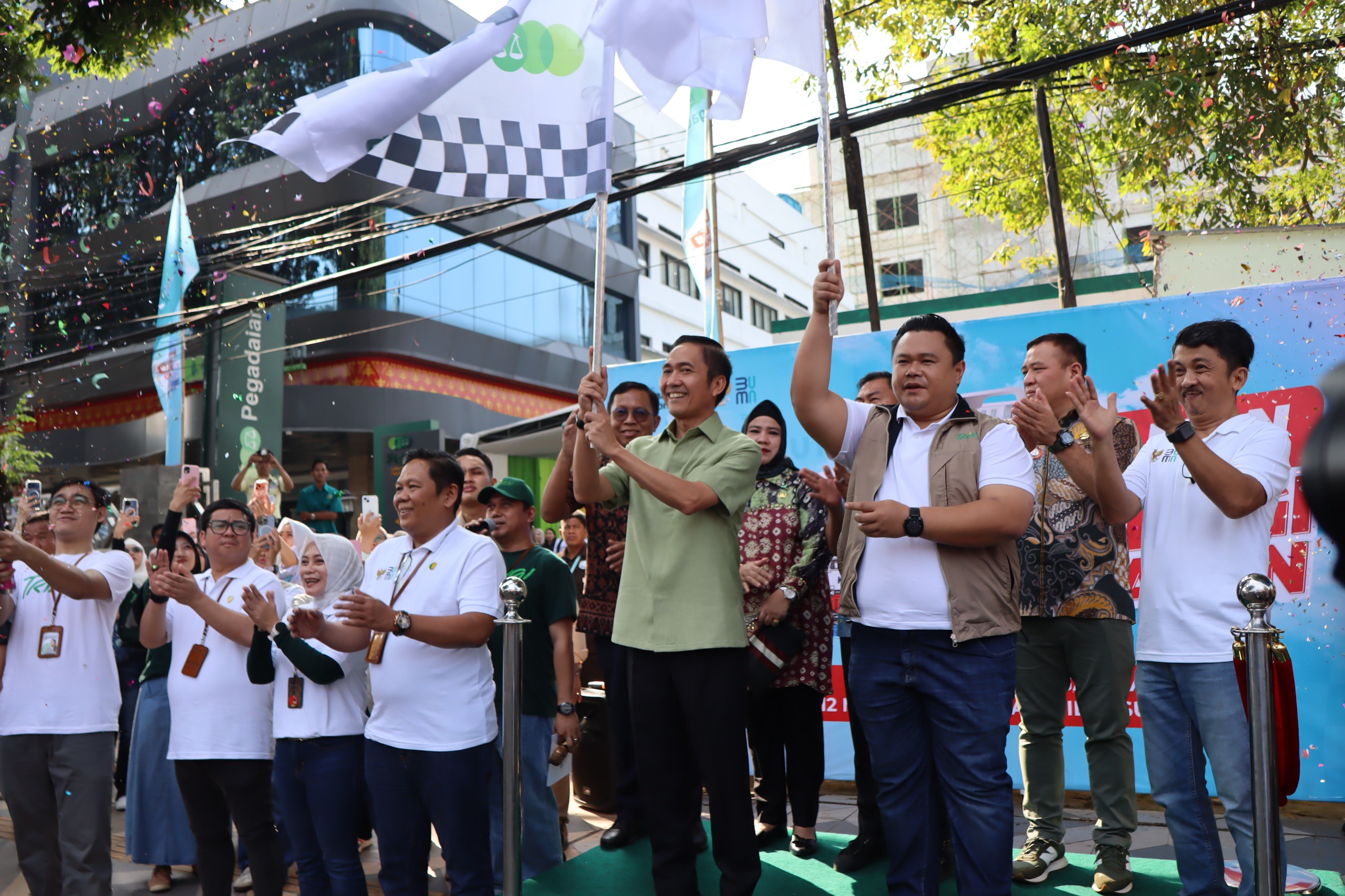 Ratu Dewa Lepas Keberangkatan 238 Pemudik Gratis Pegadaian: 