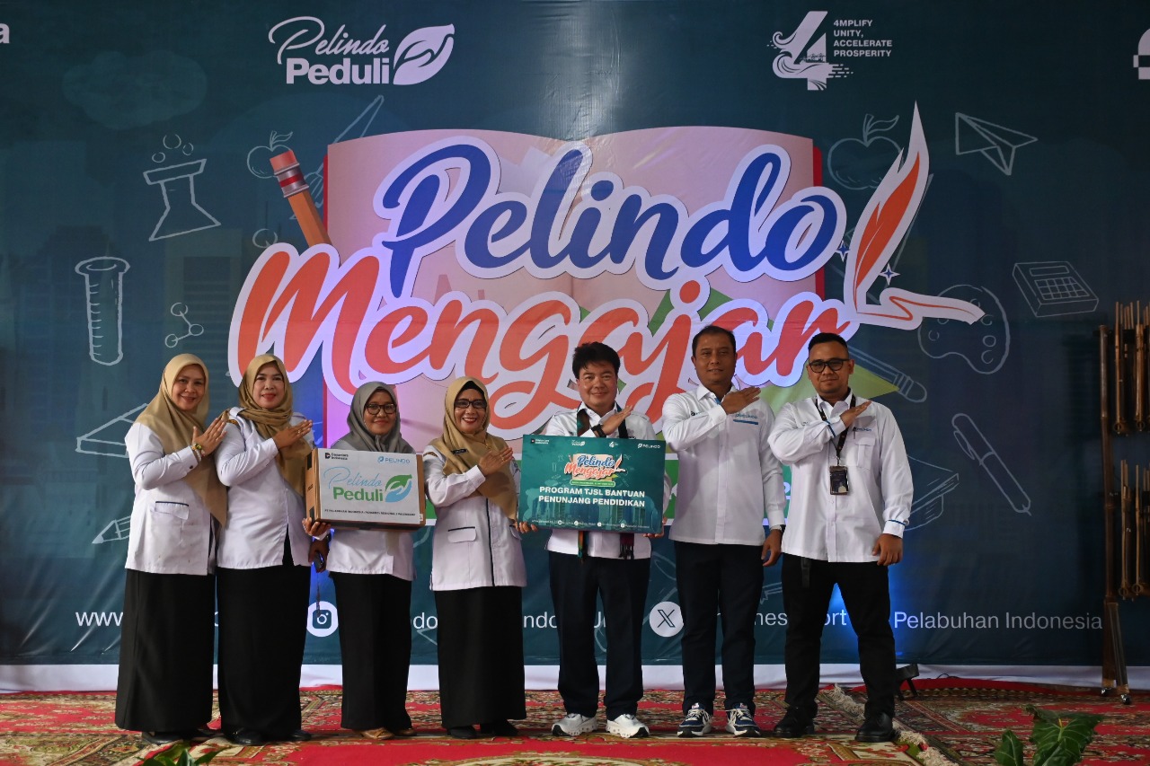 Pelindo Hadirkan Program 'Pelindo Mengajar' di SMP Negeri 8 Palembang