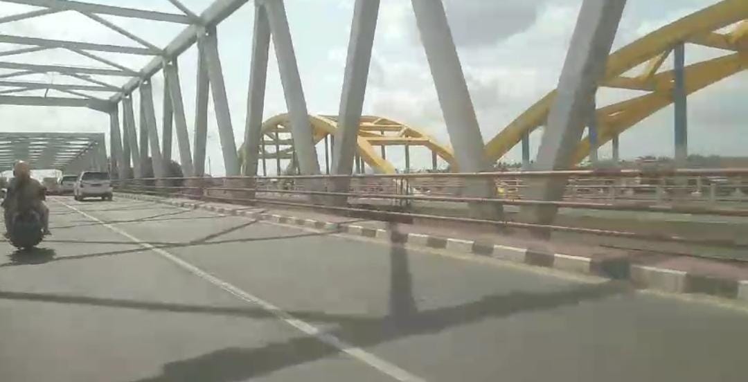 Jembatan Ogan 1 Kertapati Katanya Ditutup, Namun Faktanya Begini