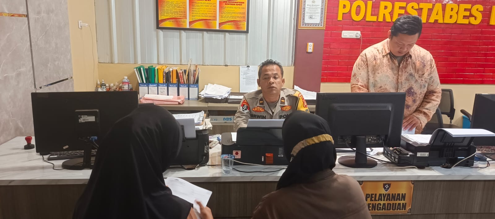 Niat Lerai Sepupunya Tolak Diajak Nikah, Pria di Palembang Diancam Pakai Parang Pagar Rumah Dirusak