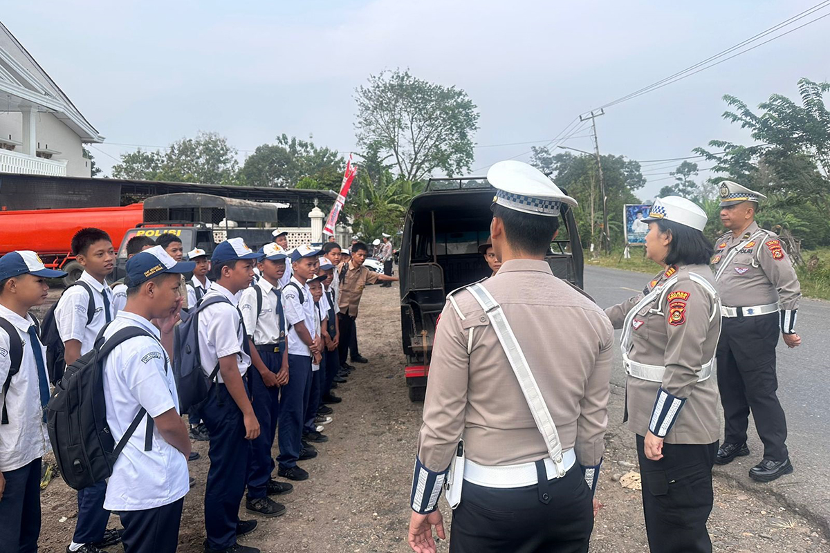 Nasib Puluhan Siswa Ini Bikin Heboh, Diangkut Dalmas Gegara...