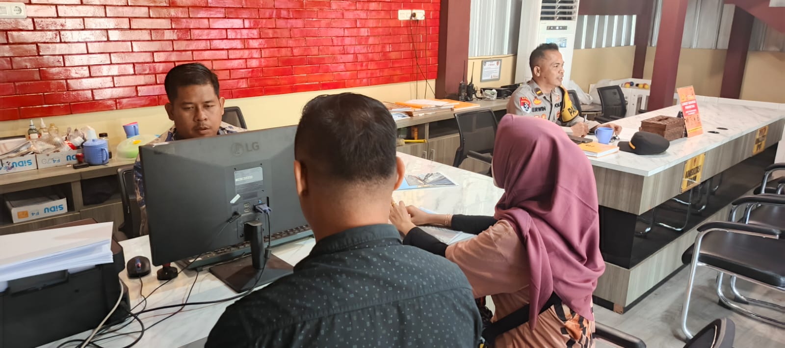 Sempat Terdengar Suara Gaduh, Rumah Warga di Palembang Nyaris Dibakar OTK Dilempar Pakai Jok Motor