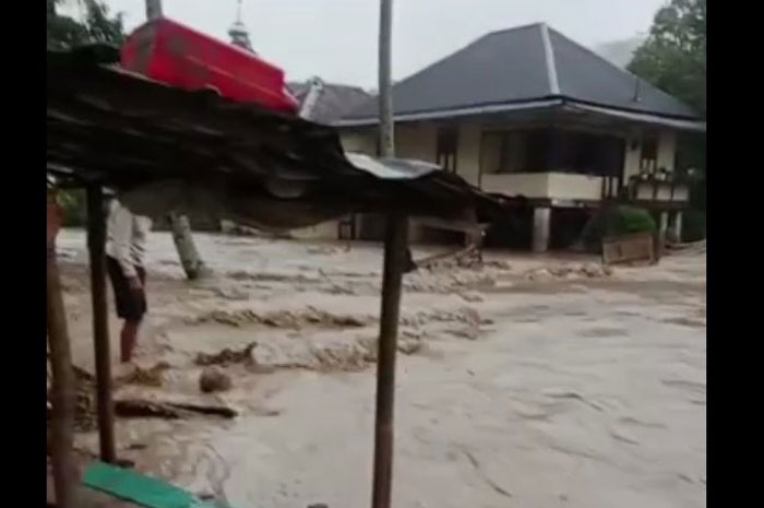 Banjir Bandang Landa 2 Desa di Jarai 