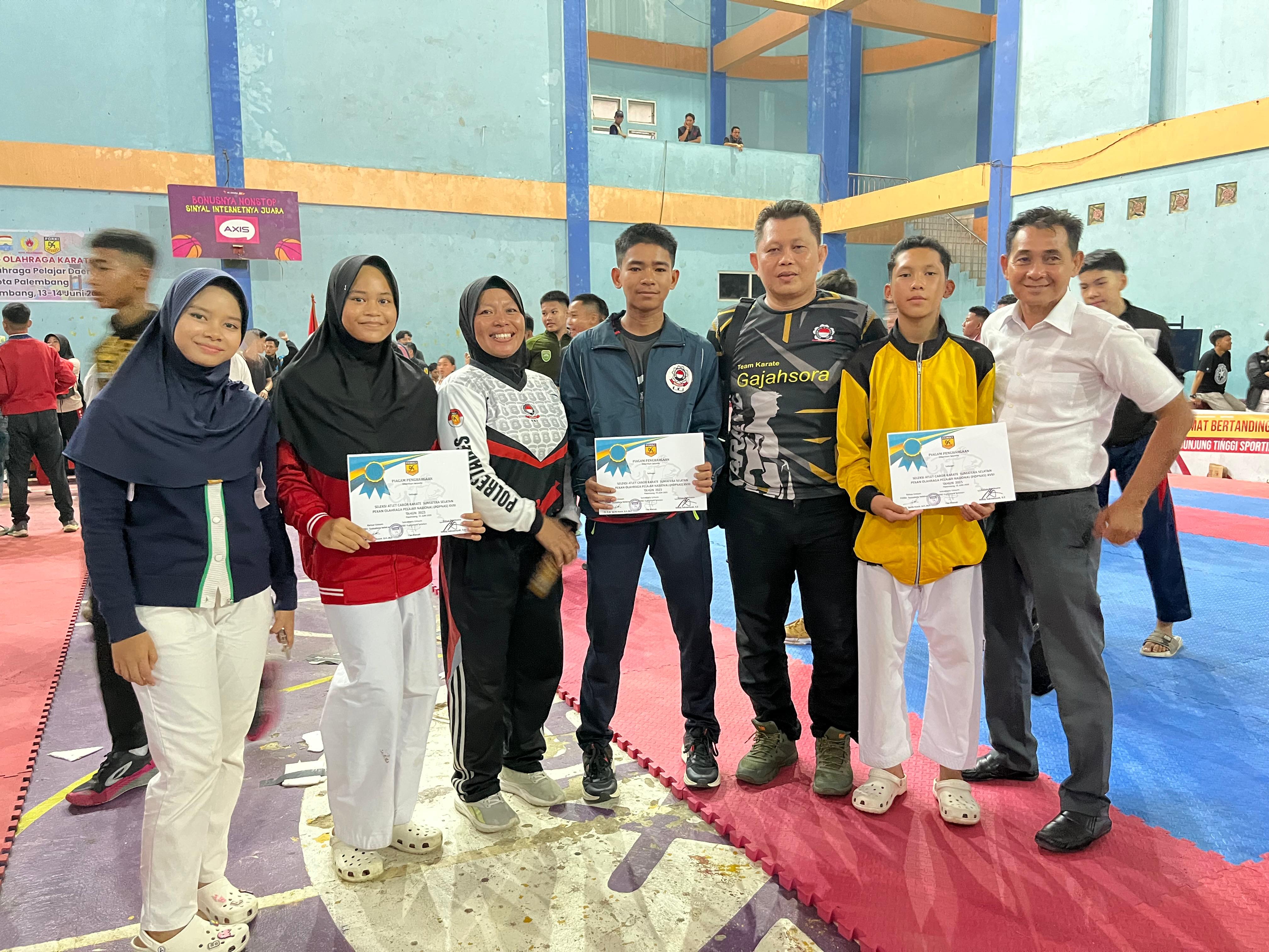 3 Karateka Binaan Gajahsora Polres OKI Raih Prestasi di Popda Sumsel 2025