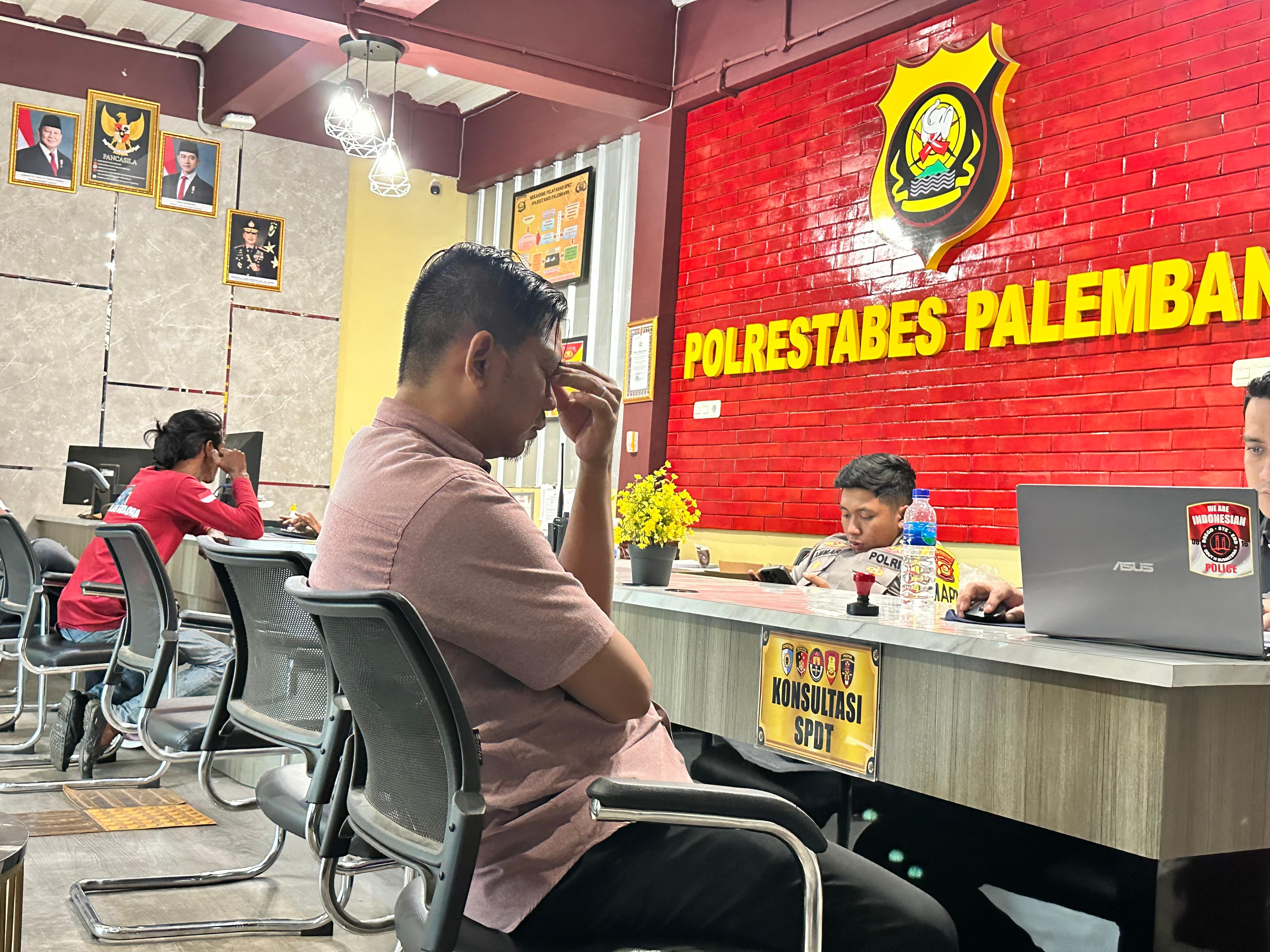 Suami ‘Pecah Bibir’ Laporkan Istri Lakukan KDRT, Dipicu Cekcok Korban Dituding Punya Cewek Selingkuhan  