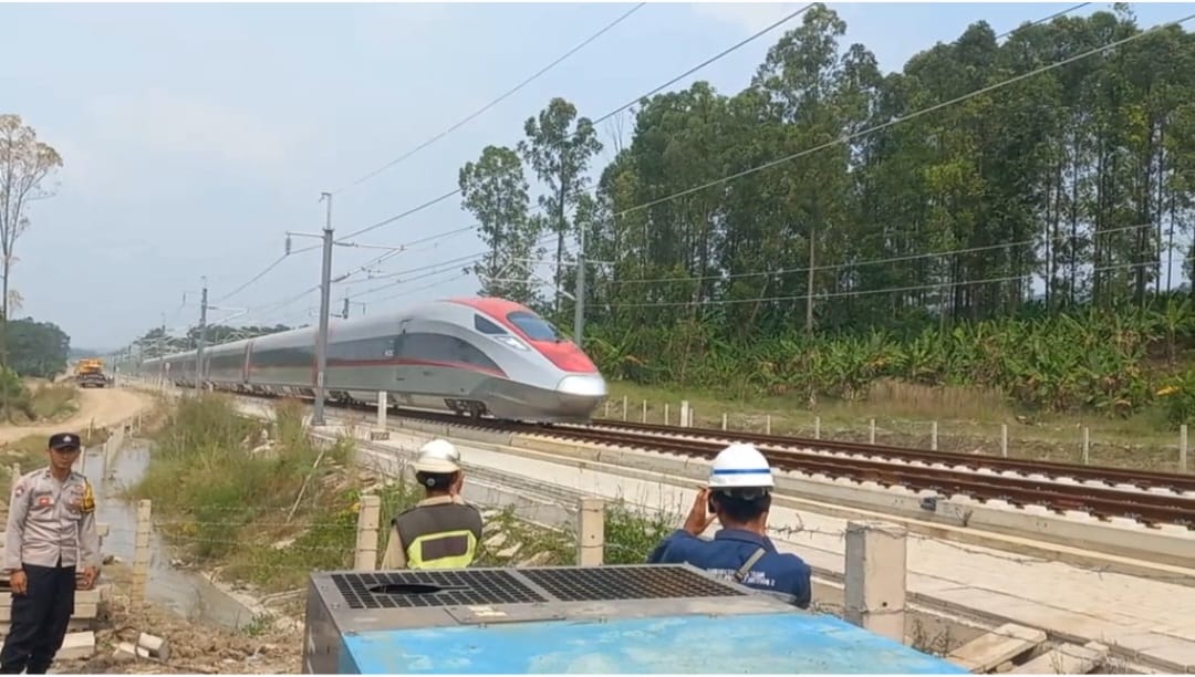 Kereta Cepat Red Komodo Jakarta-Bandung Diuji Coba, Akan Diresmikan Agustus 2023