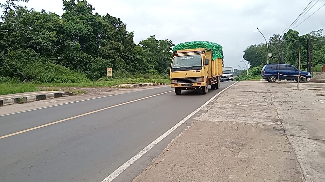 Jelang Nataru, Operasional Angkutan Barang di Jalintim Dibatasi Mulai 19 Desember
