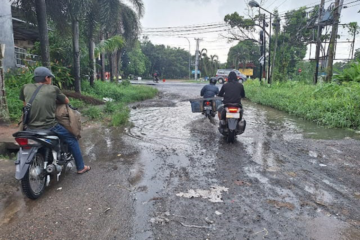 Musim Hujan, Jalan Akses ke Pasar Kayuagung Terendam Banjir