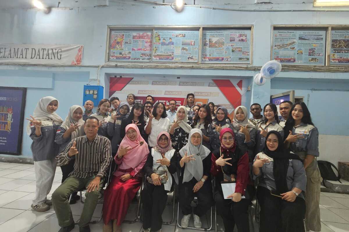 Mahasiswa Ilmu Komunikasi UBD Berkunjung ke Redaksi SUMEKS.CO