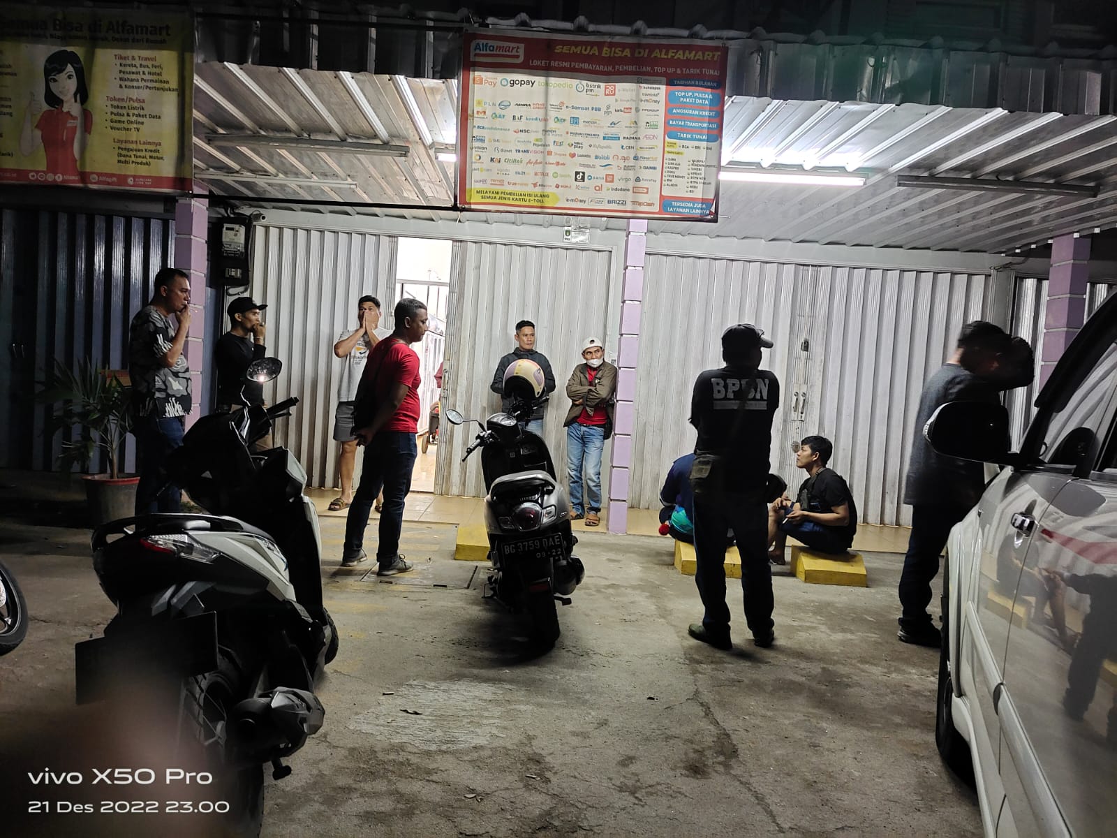 Minimarket di Prabumulih Dirampok, Pelaku Bawa Samurai dan Todongkan Senjata Api ke Karyawan 