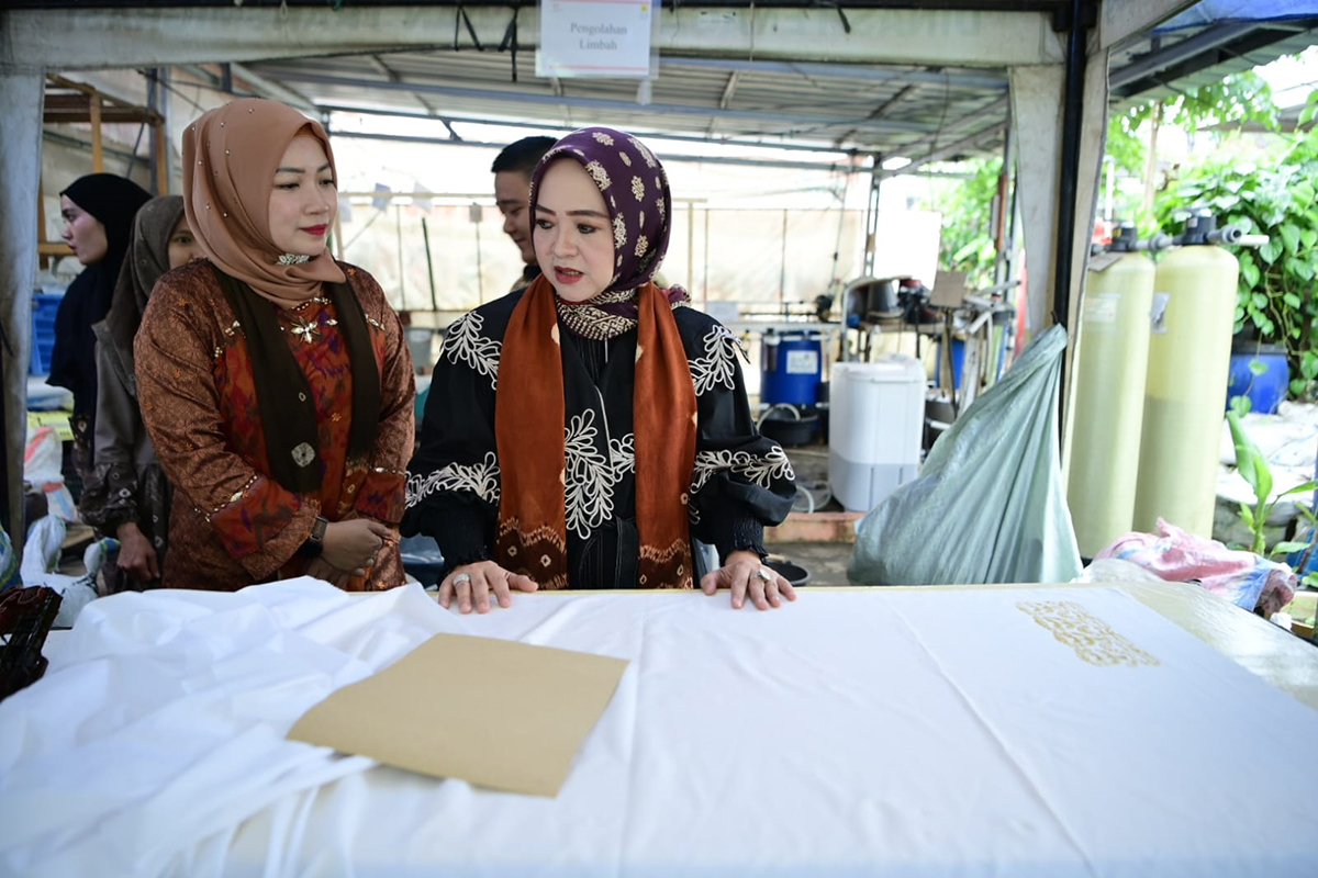 Batik Banyuasin Berpadu Jumputan, Ciptakan Karya Unik Bernilai Tinggi