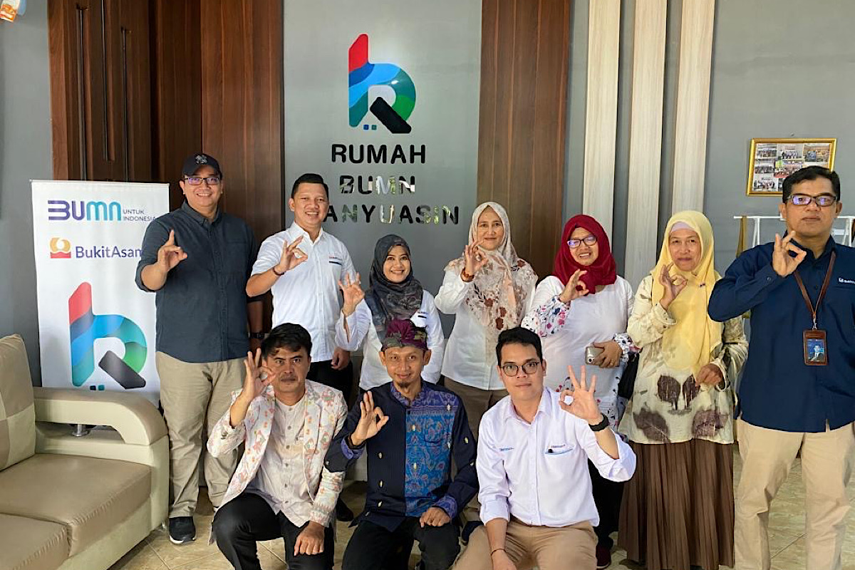 Tenun Tuan: Dari Warisan Keluarga Menuju Asa Pelestarian Budaya Palembang