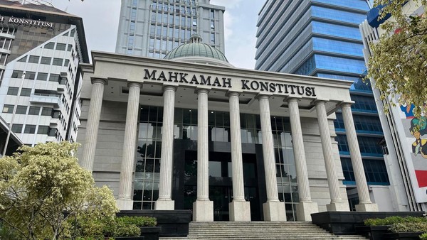 Malam ini MK Bacakan Putusan Sidang Keabsahan Ijazah Gibran