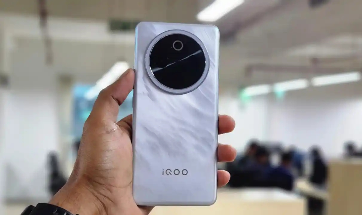 iQOO Z10 Miliki 6 Keunggulan, Wajar Langsung Menarik Perhatian Pengguna Ponsel Di Indonesia