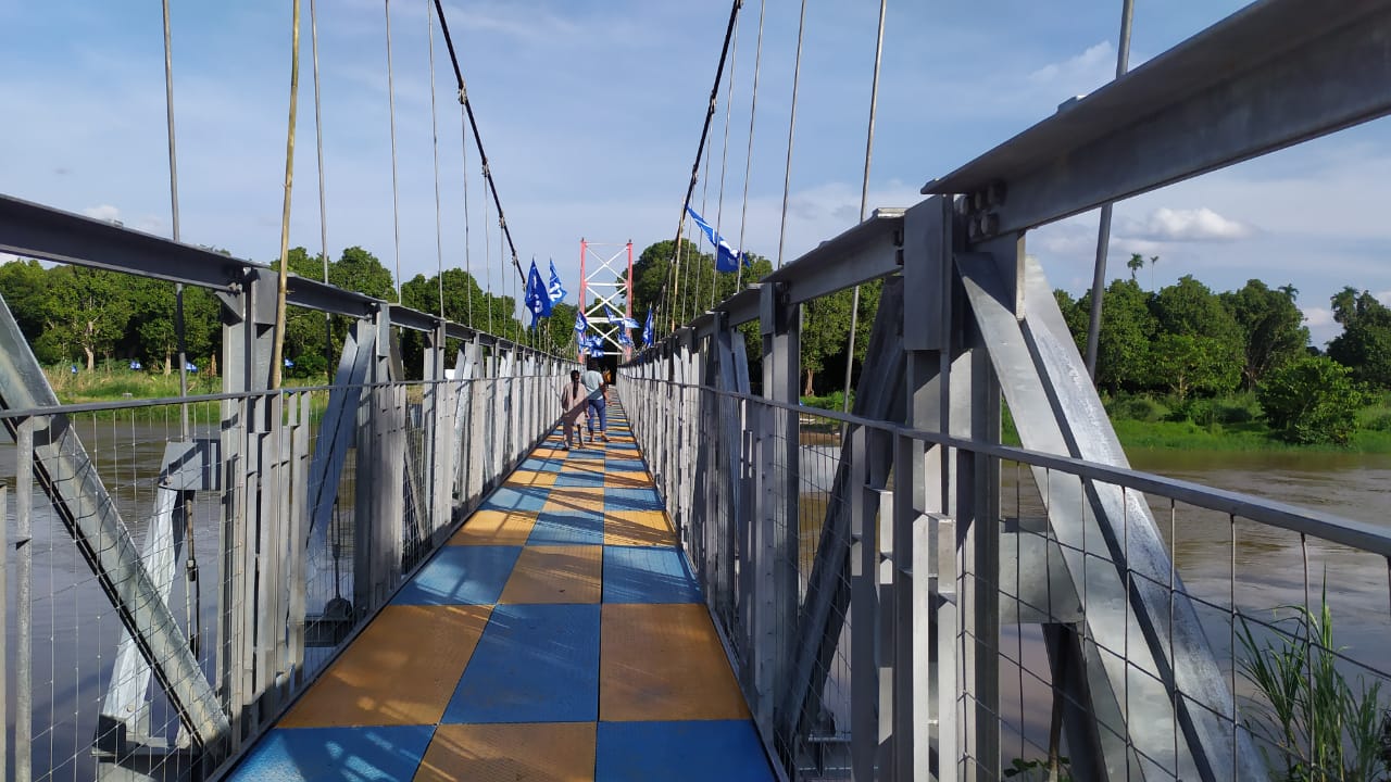 Jembatan Gantung Desa Sugih Waras, OKI, Jadi Daya Tarik Wisatawan Datang Berkunjung