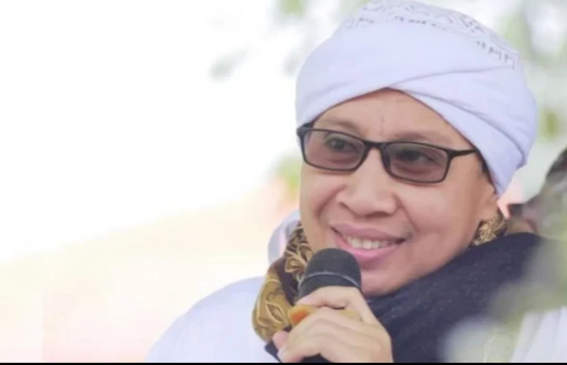 Bolehkah Suami Memandikan dan Mencium Mayat Istrinya? Buya Yahya Menjelaskan Begini