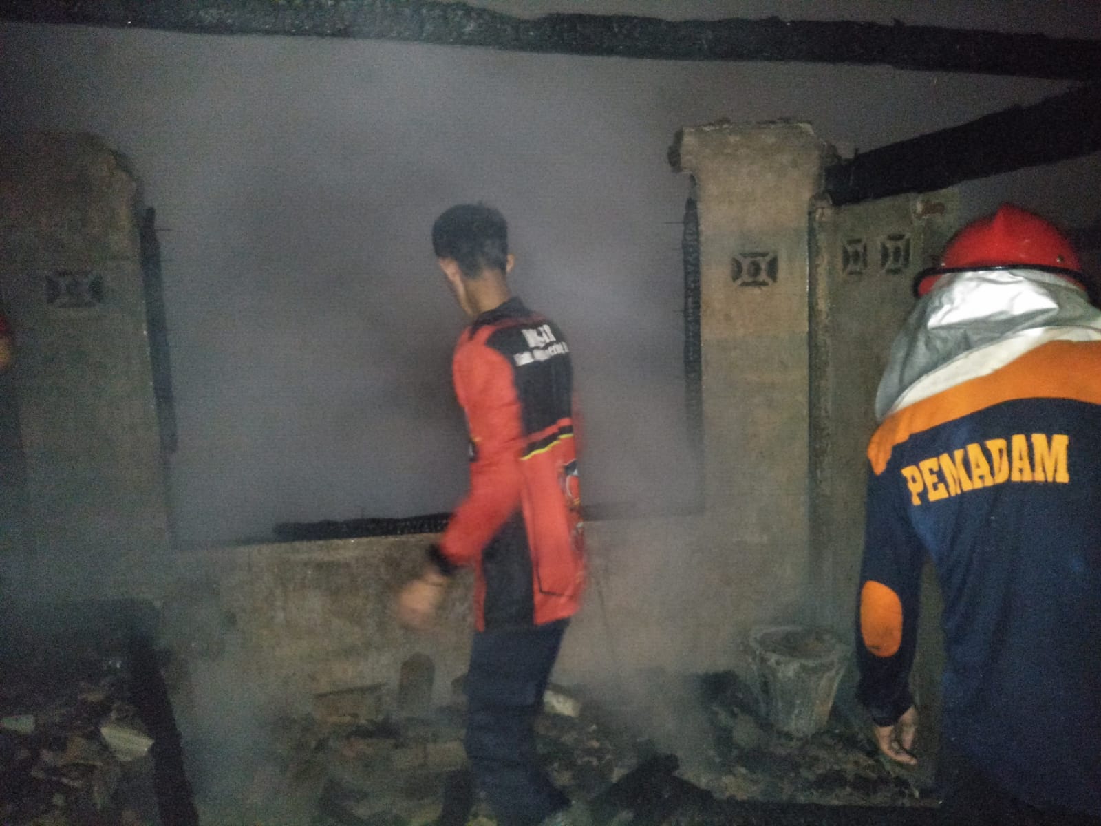 1 Unit Rumah Panggung Warga Desa Pengarayan OKI Hangus Terbakar