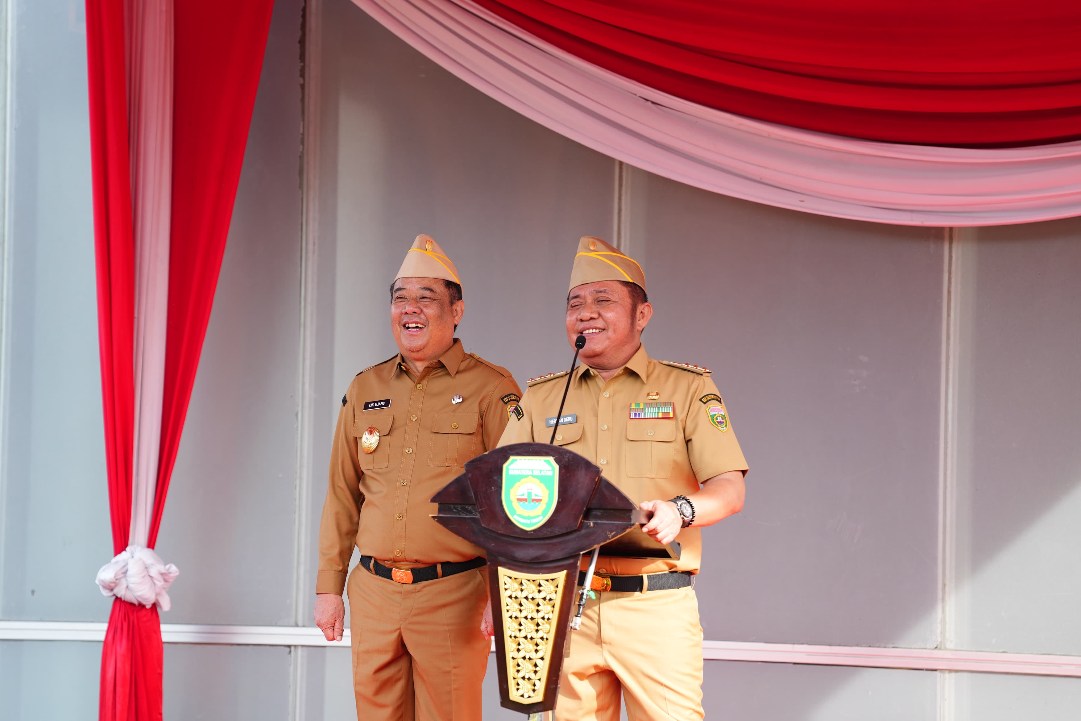 Mulai 2026, Pemprov Sumsel Terapkan Aturan Seragam ASN, Herman Deru Turun Langsung Cek Atribut Pegawai