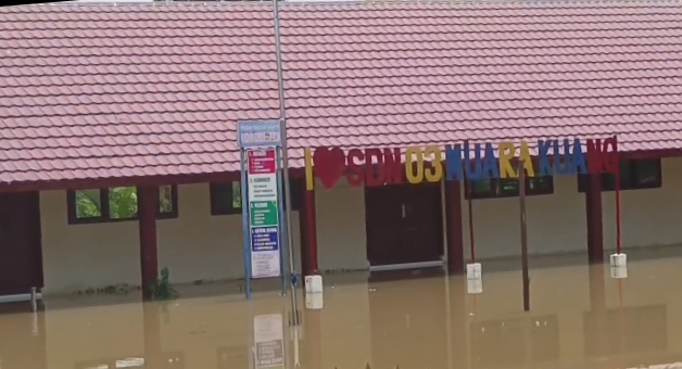 Sekolah di Ogan Ilir Terendam Banjir, Pelaksanaan Ujian Akhir Ditunda, KBM Dilakukan Daring