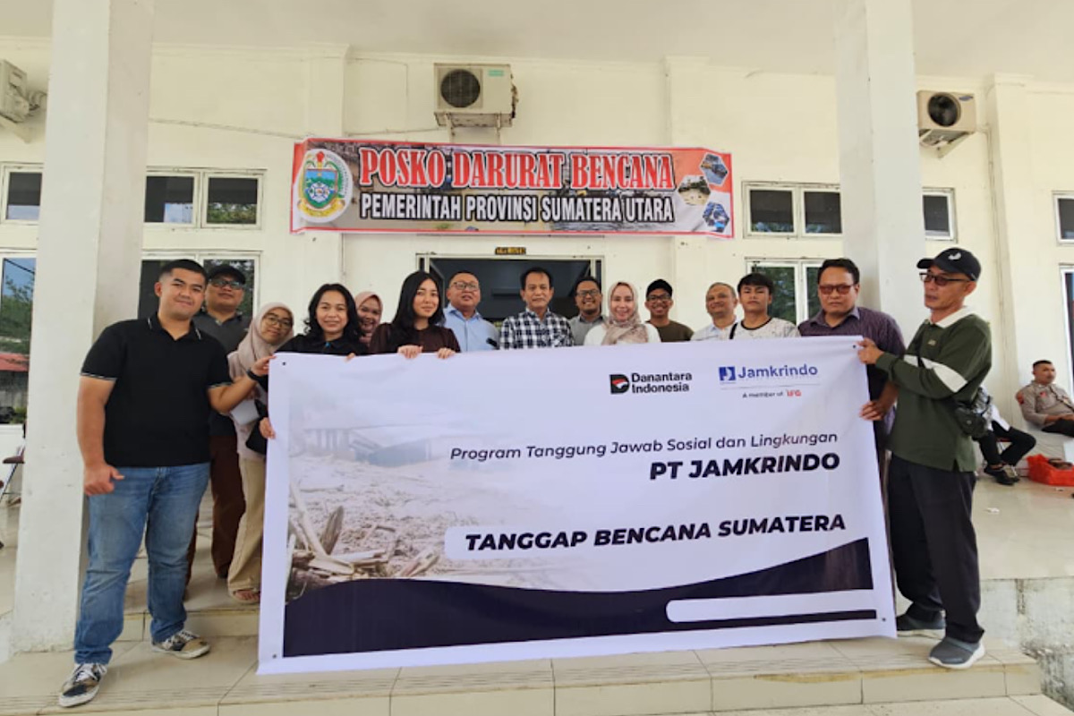 Jamkrindo Salurkan Bantuan Tanggap Darurat Banjir di Wilayah Sumatera