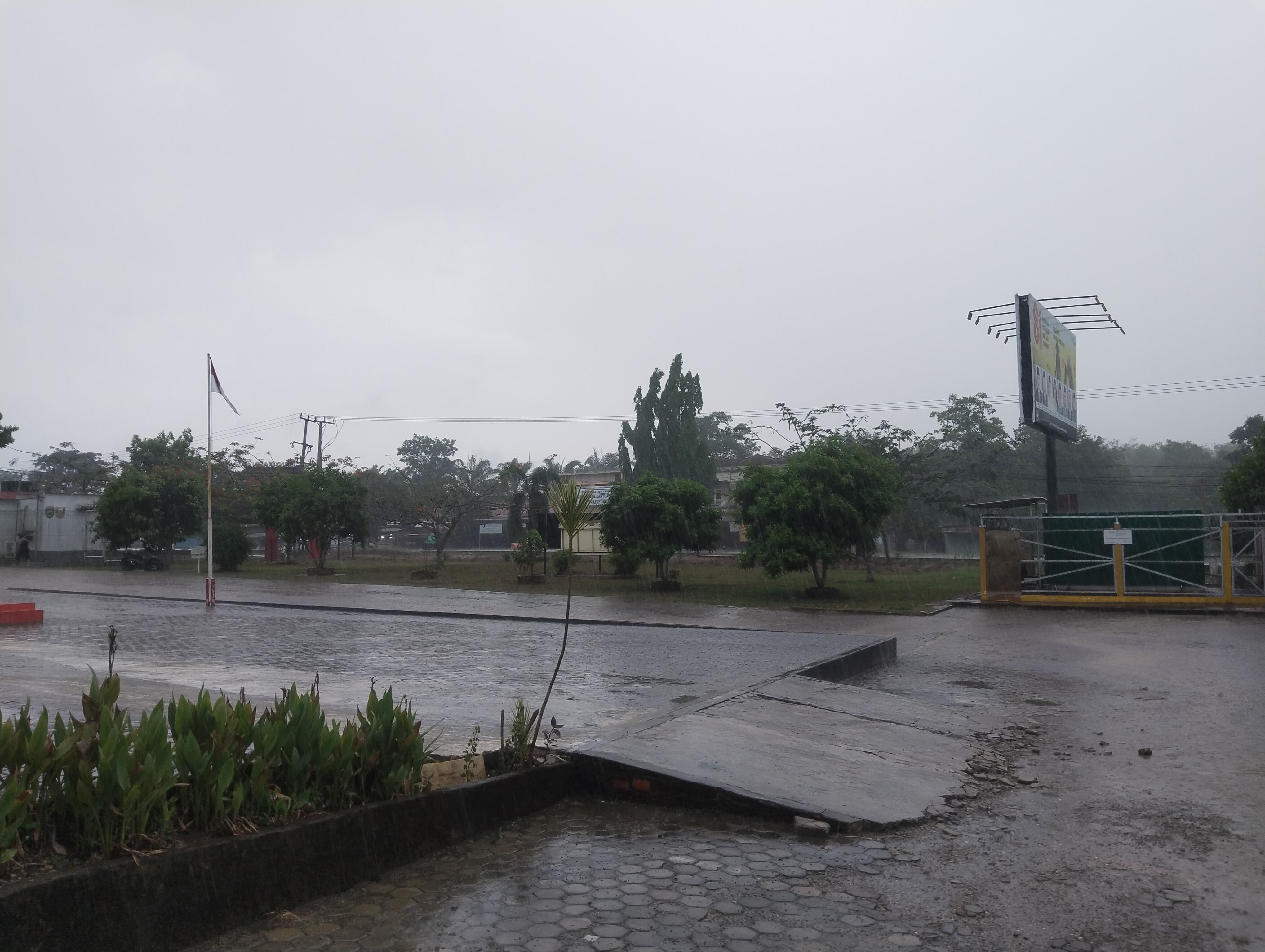 Hujan Deras Guyur Banyuasin